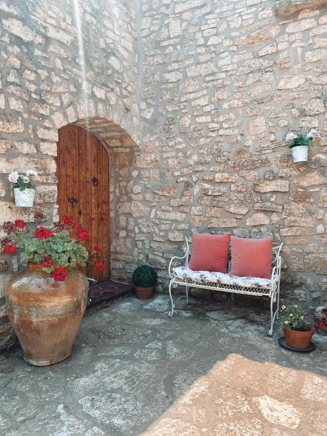 Masiadenjust Rojals Dış mekan fotoğraf