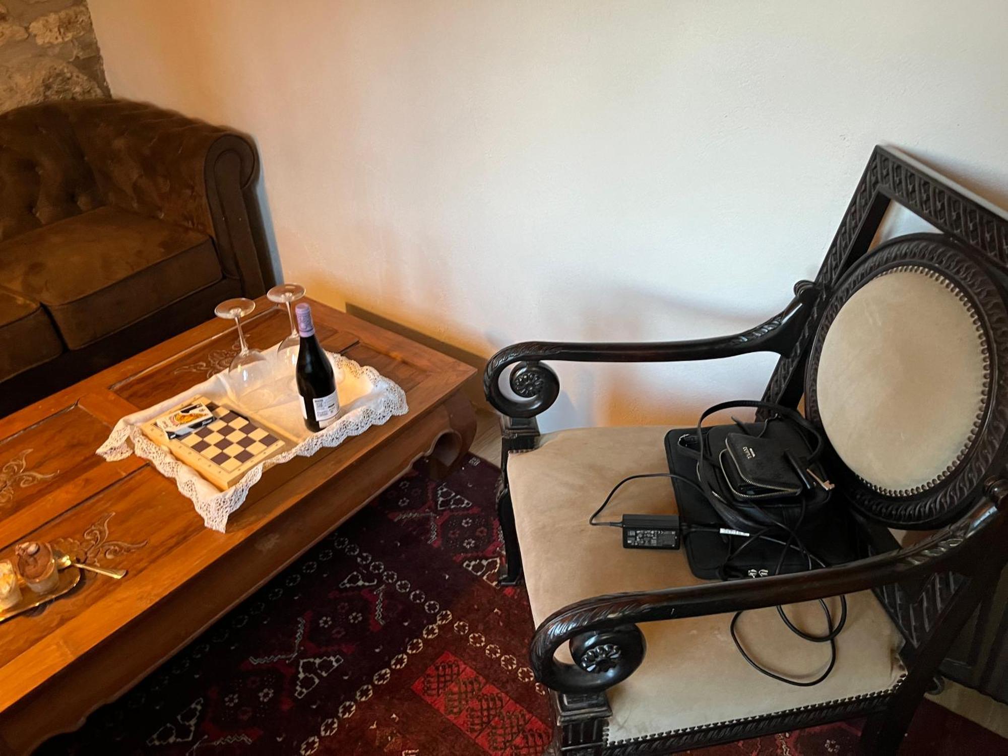 Masiadenjust Rojals Dış mekan fotoğraf