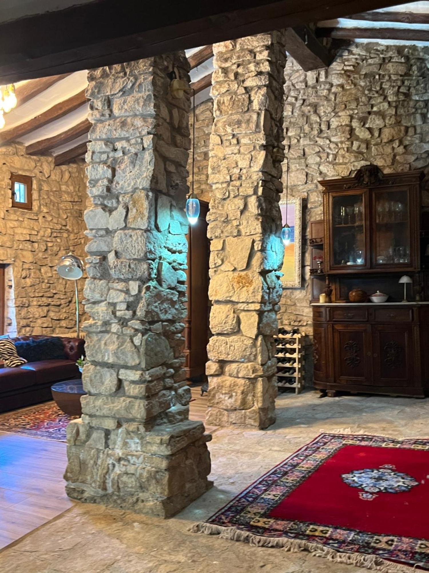 Masiadenjust Rojals Dış mekan fotoğraf